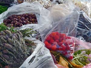 Kr�uter, Oliven und Beeren